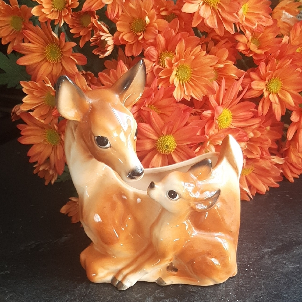 ESD JAPAN🦌Mid Century Hand Painted Porcelain-Mother Deer & her Baby🦌